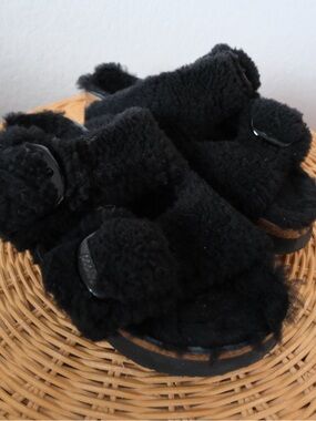 Papillio Black Fuzzy Buckle Slide Sandals Birkenstock Size 6 37